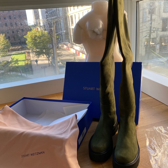 NWT/NIB Stuart Weitzman 5050 ULTRALIFT PLATFORM BOOT in Hunter Green Suede - Picture 10 of 10